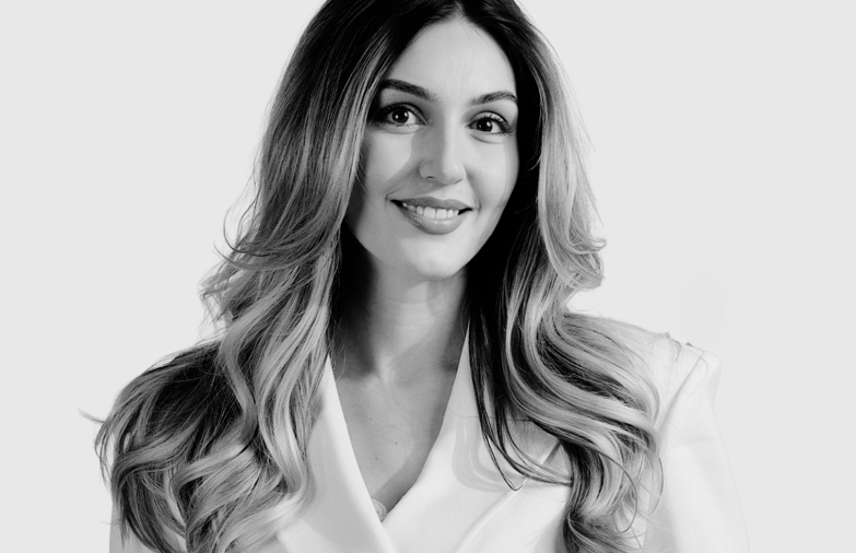Leroy & Asociații are plăcerea de a anunța promovarea Roxanei Palade în poziția de Senior Associate